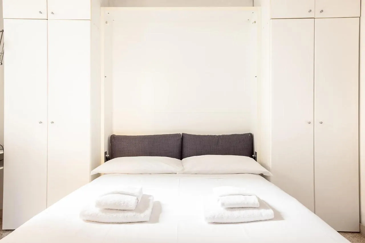 Apartment Cirene Master Guest Studio Milan Italy