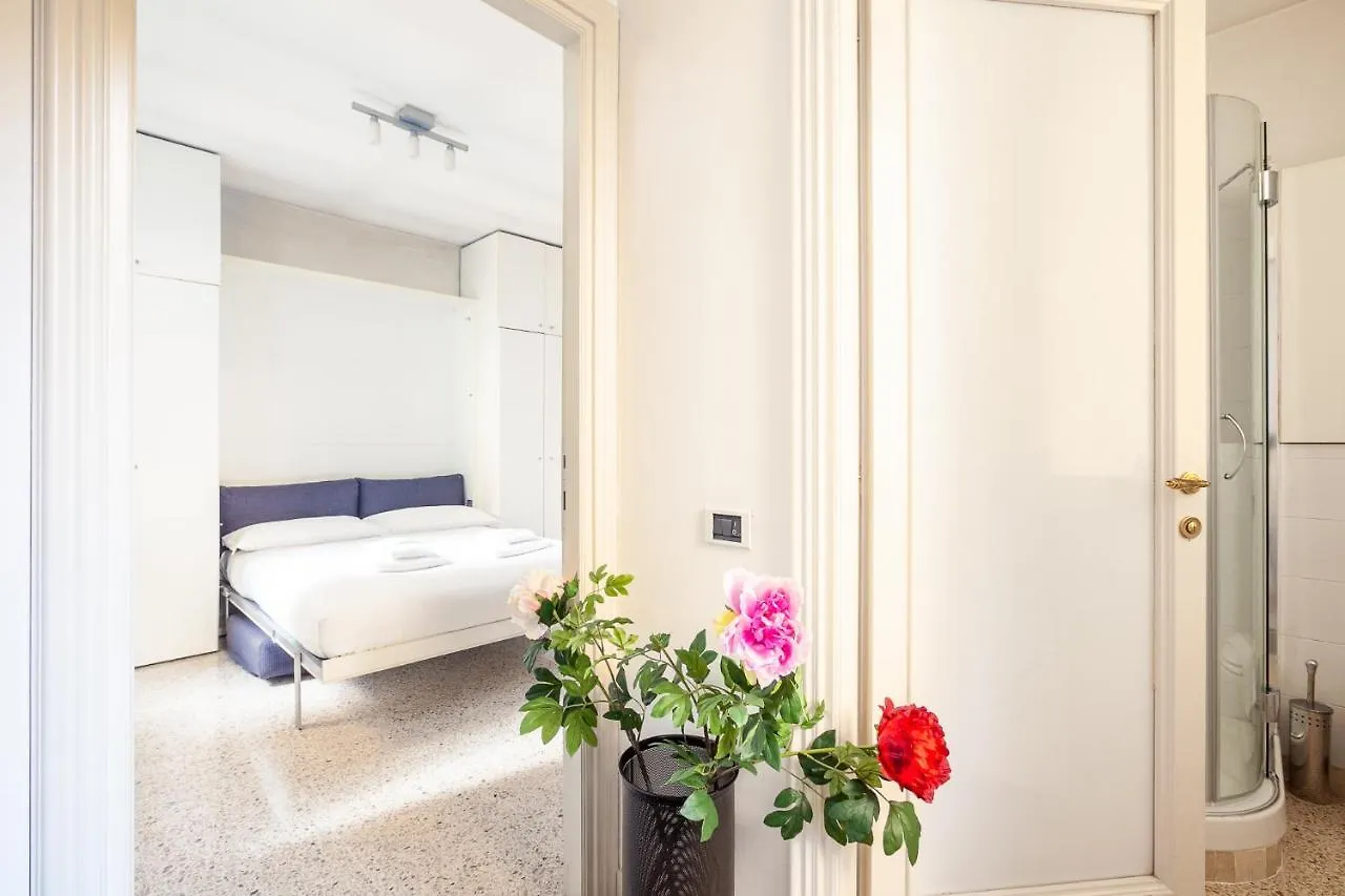 Cirene Master Guest Studio Apartment Milan Italy